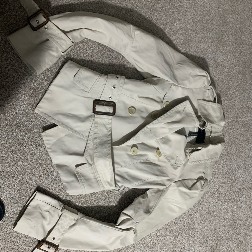 BCBGMaxazria cropped short belted trench coat